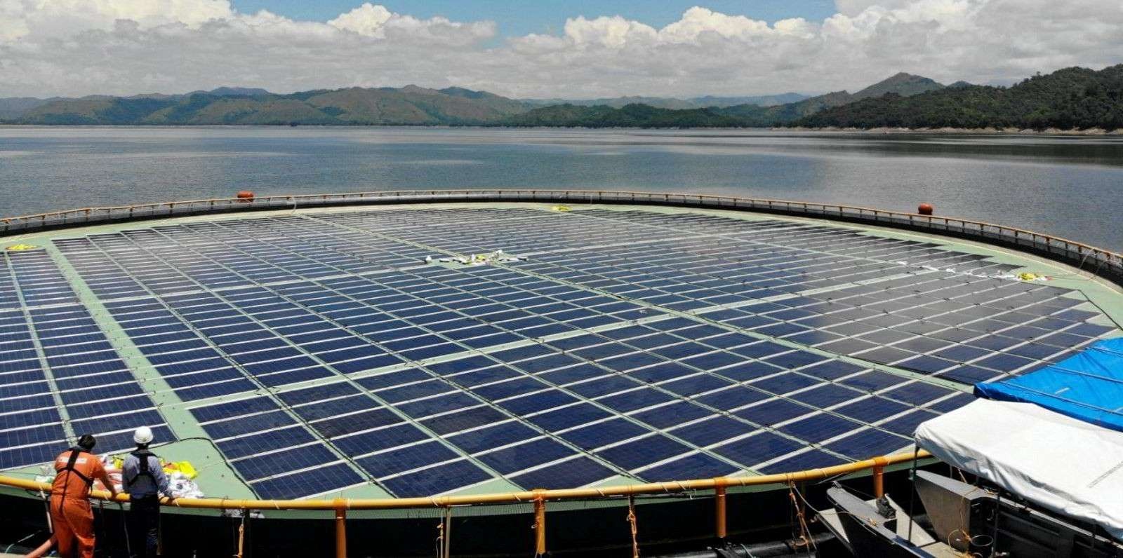 Dezhou Dingzhuang Floating Solar Farm, China