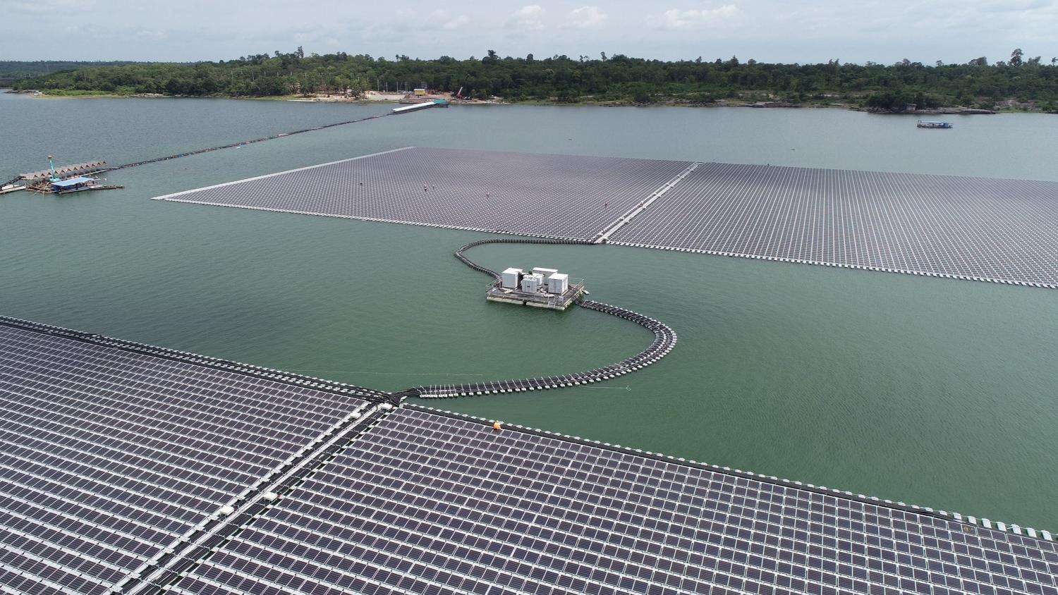 Sirindhorn Dam Floating Solar Farm, Thailand