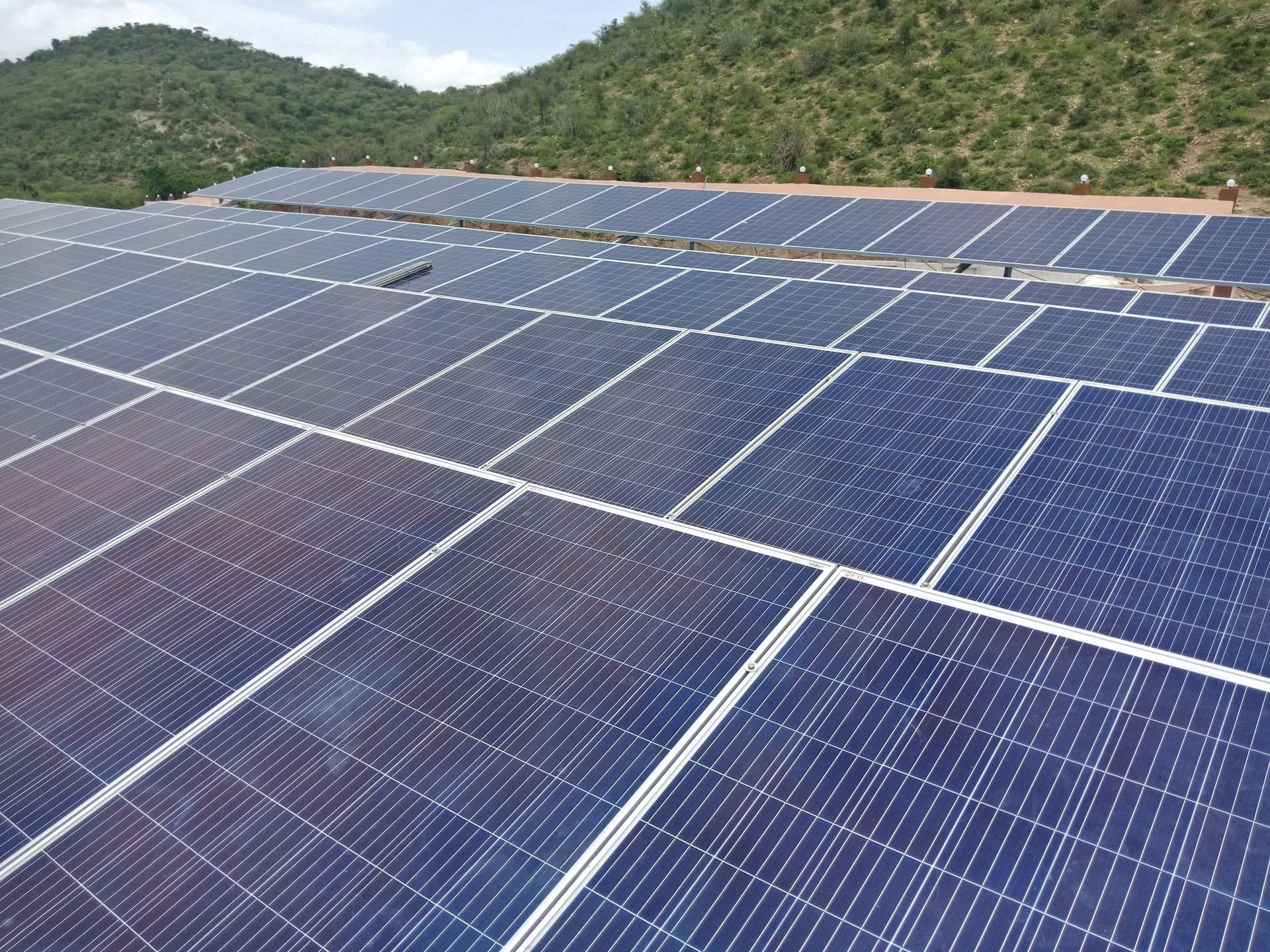 Solar Panels Green Hill, YSG Solar