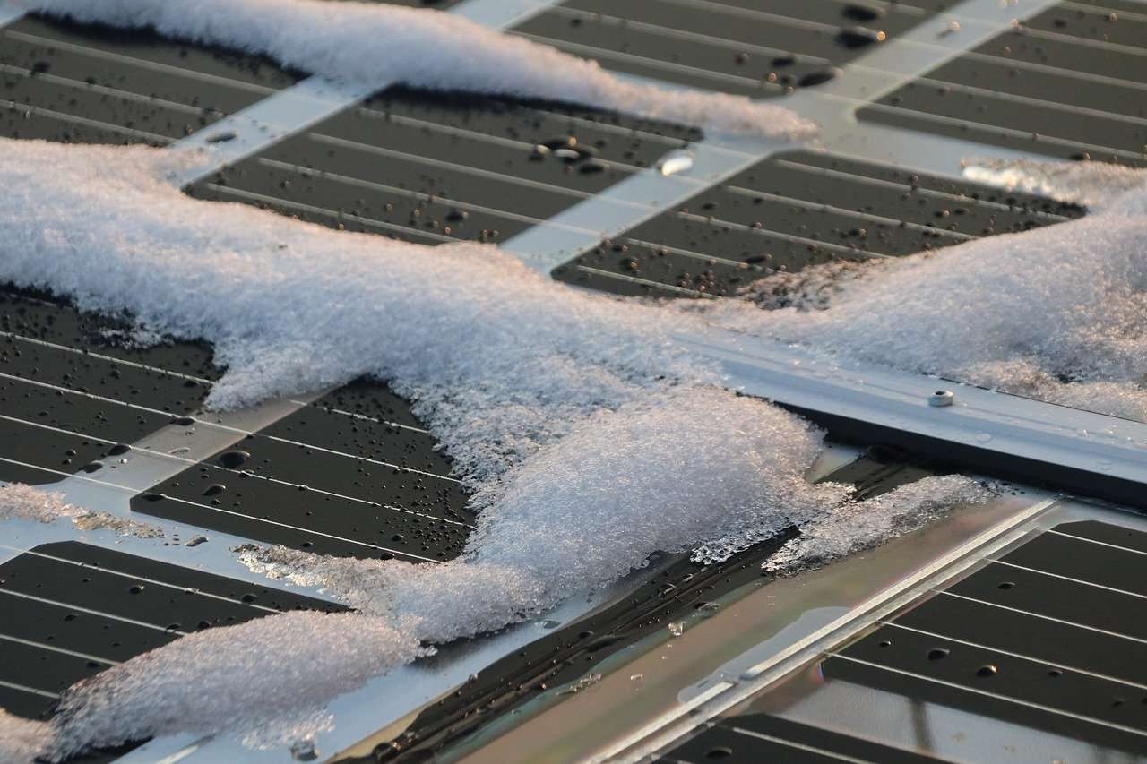 Solar Panels Snow, YSG Solar